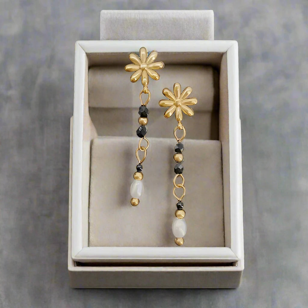 Boucles d'oreilles pendantes, décorées de pierres naturelles