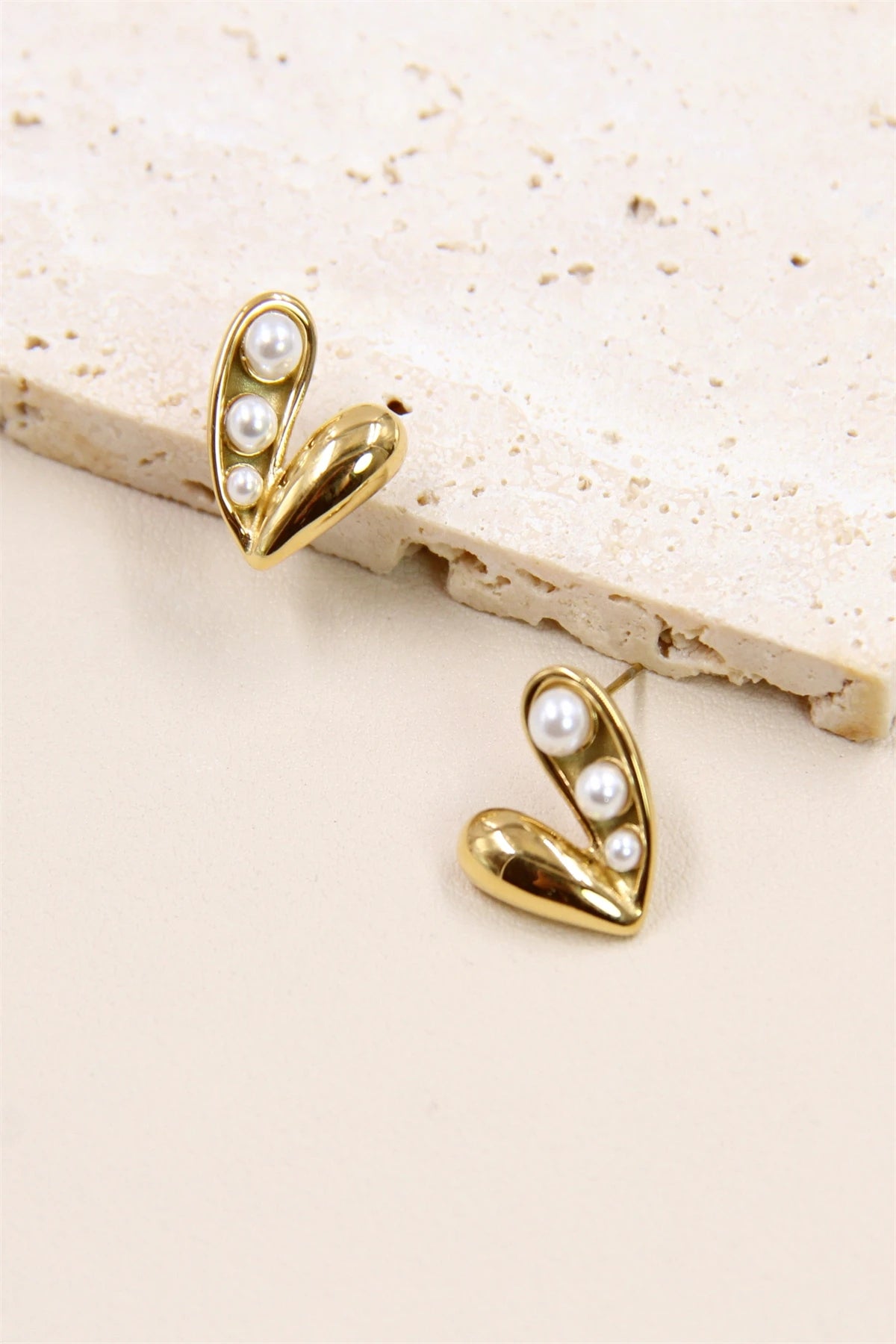 Stainless Steel Pearl Heart Earrings: Love and Style